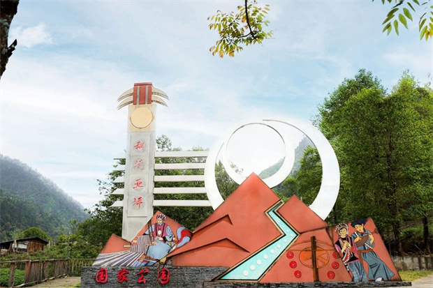 云南旅游,云南旅行社,云南團(tuán)建公司,云南策劃公司,云南會(huì)議會(huì)展,怒江旅游,怒江旅行社,怒江團(tuán)建公司,怒江策劃公司,怒江會(huì)議會(huì)展：在圖中赴一場(chǎng)亞坪夢(mèng)幻隱匿之境